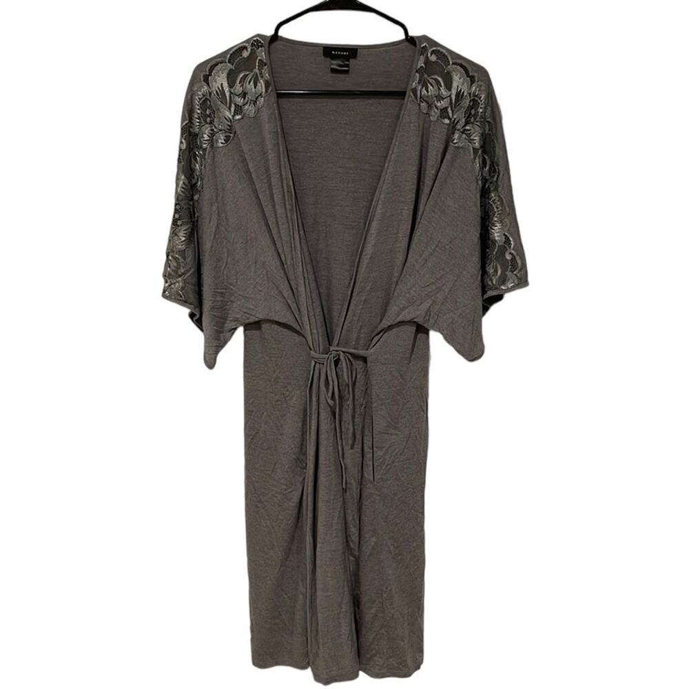 Natori gray lace robe large